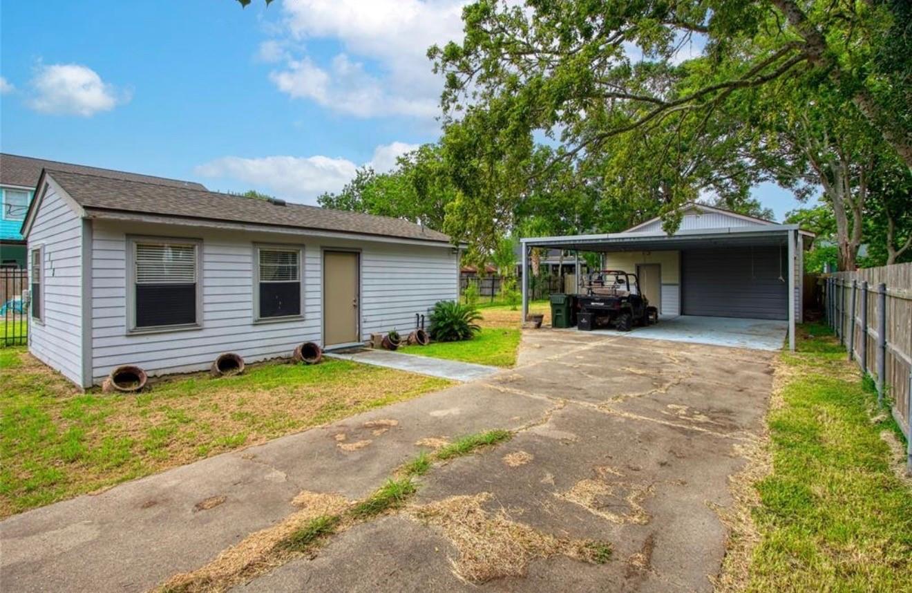 Residential in Dickinson