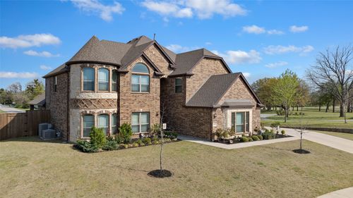 800 Beckington Dr, Shady Shores, TX, 76208-5504 | Card Image