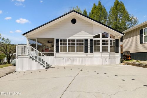 749 Big Valley Blvd, Townsend, TN, 37882-3051 | Card Image