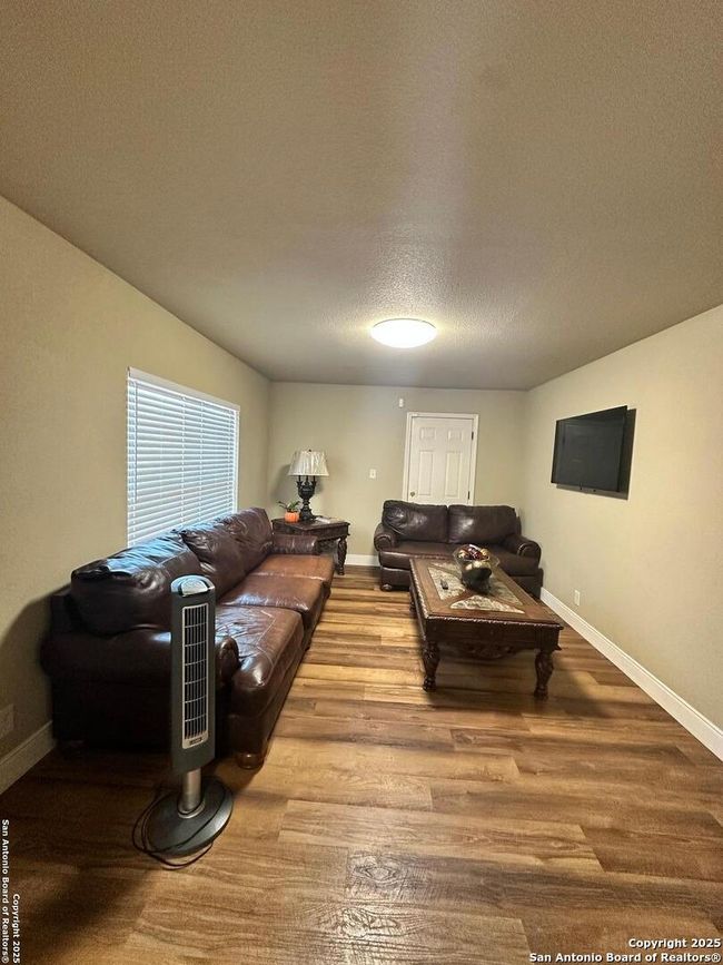 4322 Seabrook Dr, House other with 3 bedrooms, 2 bathrooms and null parking in San Antonio TX | Image 4