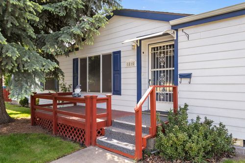 1815 Ne 6th St, Redmond, OR, 97756-8589 | Card Image