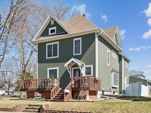 201 3rd Ave Se, Oelwein, IA, 50662-2430 | Card Image