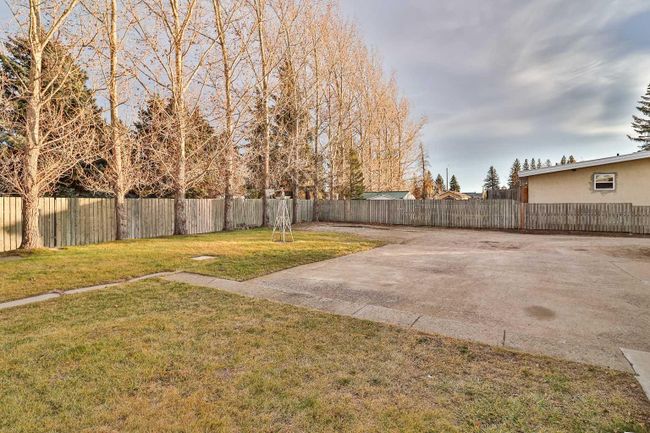 15 S 200 E, Home with 4 bedrooms, 2 bathrooms and 4 parking in Raymond AB | Image 47