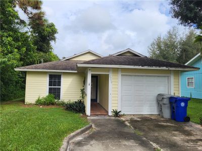 2300 84th Terrace, House other with 2 bedrooms, 2 bathrooms and null parking in Vero Beach FL | Image 1