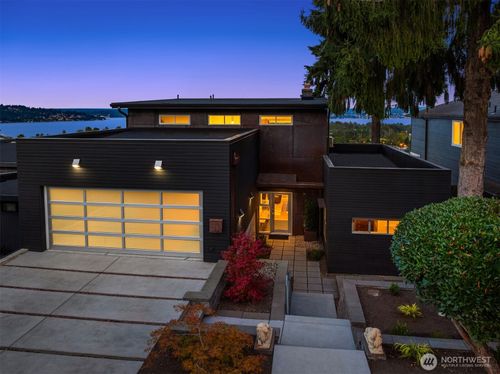 7352 56th Avenue Ne, Seattle, WA, 98115 | Card Image