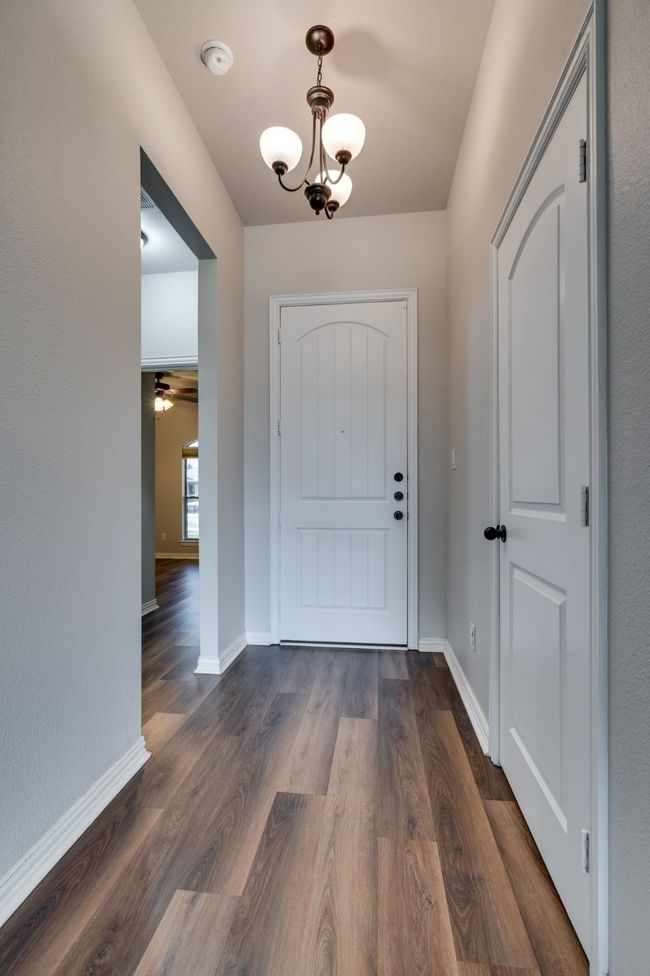 218 Windmill Dr, House other with 3 bedrooms, 2 bathrooms and null parking in Justin TX | Image 5