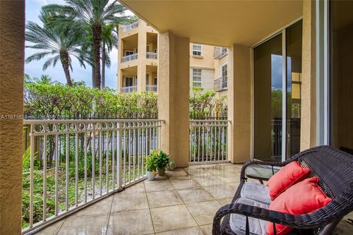 135-3001 Ne 185th St, Aventura, FL, 33180-3343 | Card Image
