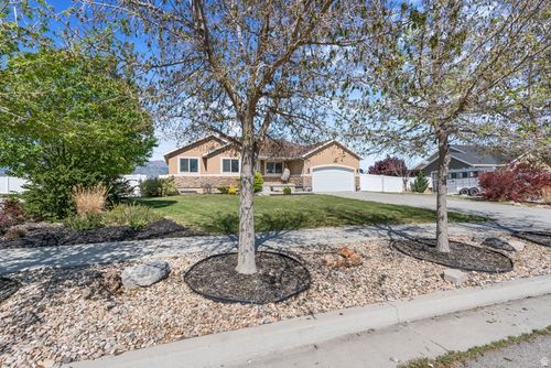 444 S Saddle Rd, Grantsville, UT, 84029-5561 | Card Image