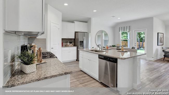 1025 Argonne Forest, House other with 4 bedrooms, 2 bathrooms and null parking in Seguin TX | Image 13