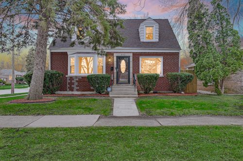 302 W 145th St, Riverdale, IL, 60827-2711 | Card Image