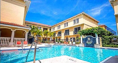 5202-5202 Hampton Beach Pl, Tampa, FL, 33609-2498 | Card Image