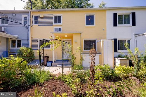 2 Southway, GREENBELT, MD, 20770-7798 | Card Image