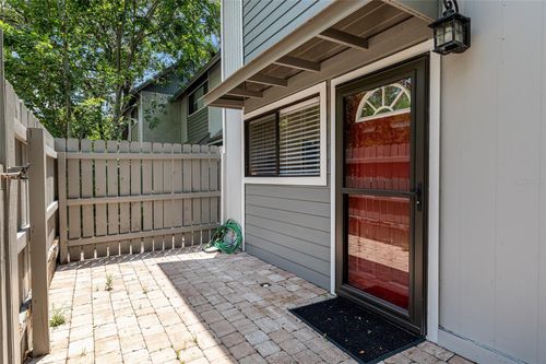 24-4441 Nw 41st Pl, GAINESVILLE, FL, 32606-4513 | Card Image
