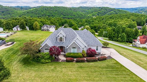 8 Allen Circle, Fairmont, WV, 26554 | Card Image