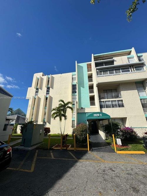 apt-e509-2029 Nw 46th Ave, Lauderhill, FL, 33313-4220 | Card Image