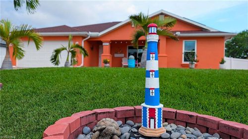 2907 Nw 5th Pl, Cape Coral, FL, 33993-6516 | Card Image