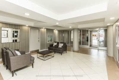 810 - 330 Adelaide St E, Condo with 2 bedrooms, 2 bathrooms and 1 parking in Toronto ON | Image 1