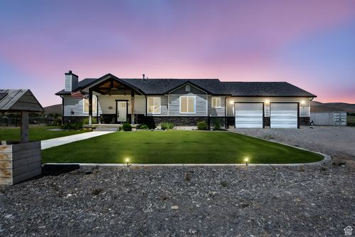 968 S 5400 W, Malad City, ID, 83252-6558 | Card Image