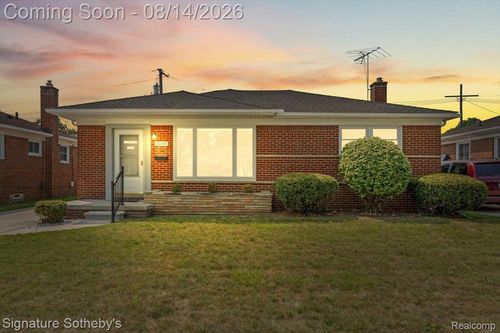 28399 Palmer Blvd, Madison Heights, MI, 48071-4530 | Card Image