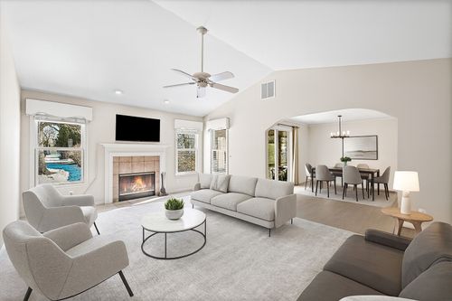 1722 Lakeside Dr, Champaign, IL, 61821-5536 | Card Image