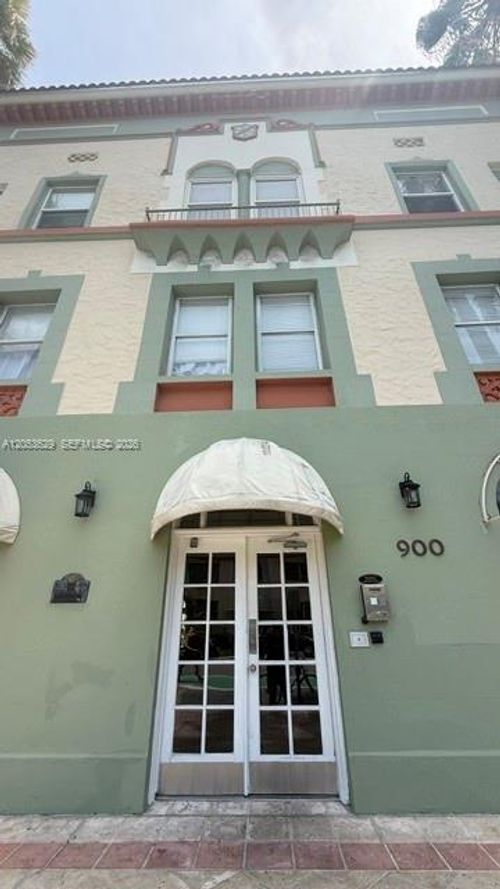 104-900 16th St, Miami Beach, FL, 33139-2628 | Card Image