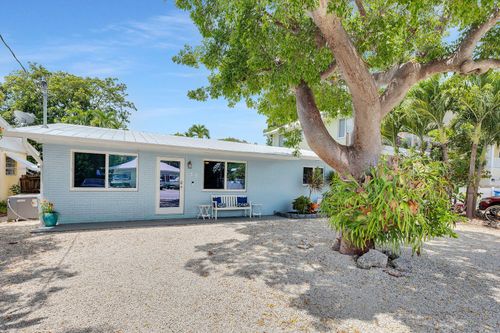 19 Se Marlin Ave, Key Largo, FL, 33037-4713 | Card Image