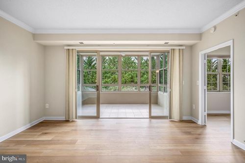 unit-303-19350 Magnolia Grove Sq, LEESBURG, VA, 20176-8492 | Card Image