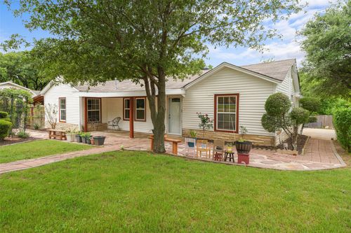 6000 Forest Hill Dr, Forest Hill, TX, 76119-6606 | Card Image