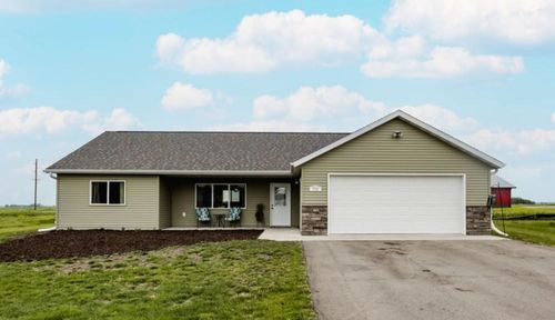 713 Prairiewind Ave, Callaway, MN, 56521-2131 | Card Image