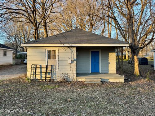 1632 Harris St, Dyersburg, TN, 38024-3414 | Card Image