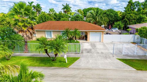 13375 Sw 264th Ter, Homestead, FL, 33032-7789 | Card Image