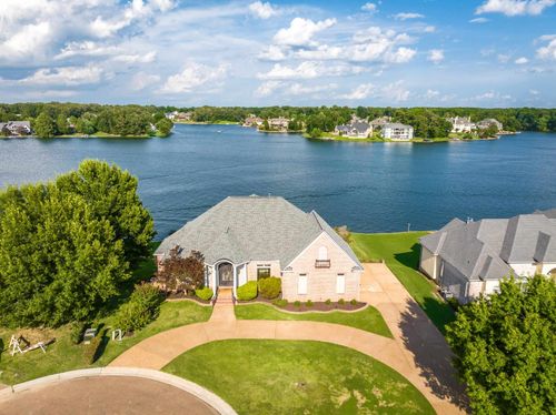 4024 Lighthouse Cv, Lakeland, TN, 38002-8166 | Card Image