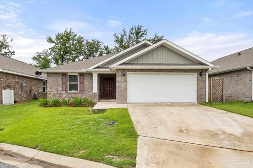 7507 Oak Lake Blvd, Bellview, FL, 32526-4482 | Card Image