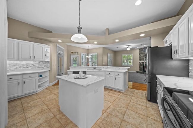 1989 Nw 111 Th Loop, House other with 3 bedrooms, 2 bathrooms and null parking in OCALA FL | Image 35