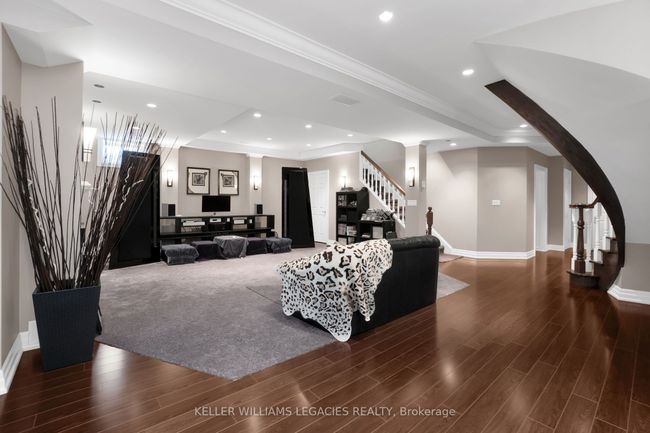 360 Conservation Dr, House other with 6 bedrooms, 4 bathrooms and 8 parking in Brampton ON | Image 40