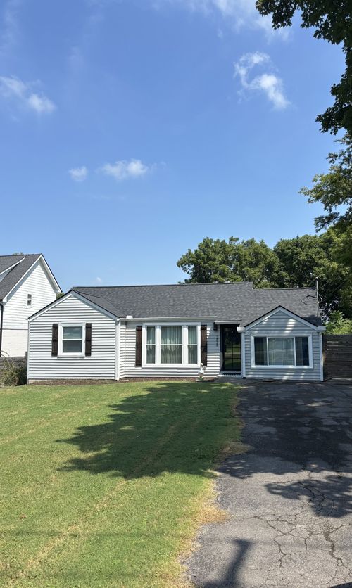 2824 Colonial Cir, Nashville, TN, 37214-2908 | Card Image
