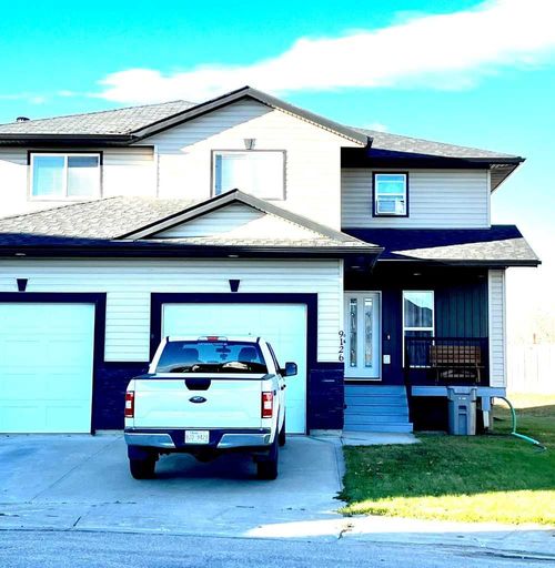 9126 131 Avenue, Home with 3 bedrooms, 2 bathrooms and 2 parking in Grande Prairie AB | Card Image