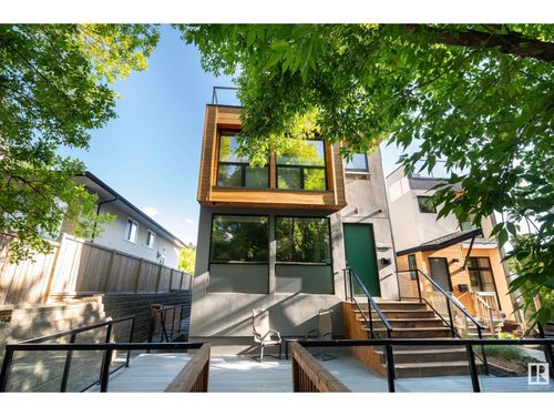 9629 84 Ave Nw, Edmonton, AB, T6C1E7 | Card Image