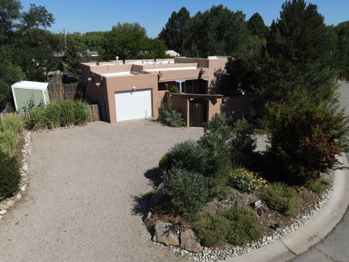 310 S Trapper Rd, Taos, NM, 87571-5156 | Card Image