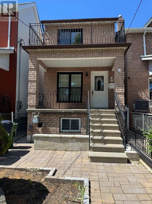 16 Armstrong Avenue, Toronto (Dovercourt-Wallace Emerson-Junction), ON, M6H1V8 | Card Image