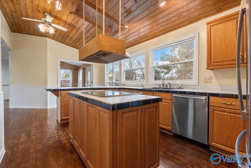 22125 Missy Leigh Ln, Athens, AL, 35613-2411 | Card Image