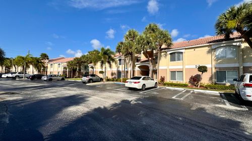 10-105-815 W Boynton Beach Blvd, Boynton Beach, FL, 33426-3665 | Card Image