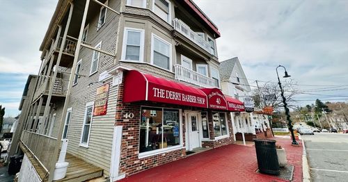 u5-40 W Broadway, Derry, NH, 03038-2366 | Card Image