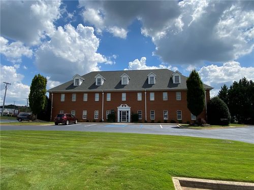 1818 East Main Street Park, Easley, SC, 29640 | Card Image