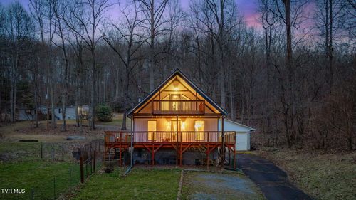 195 Bear Hollow Rd, Elizabethton, TN, 37643-5812 | Card Image