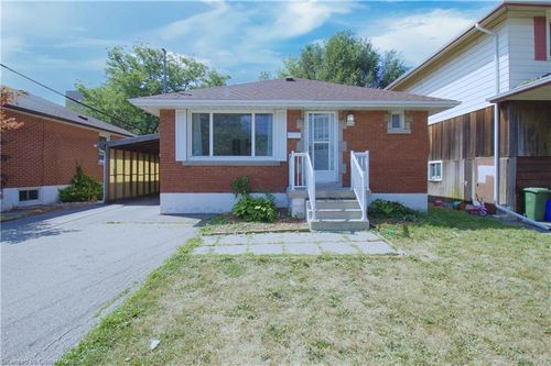 1-696 Ninth Ave, Hamilton, ON, L8T1Z9 | Card Image