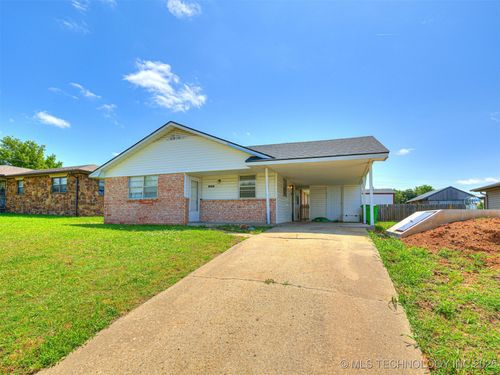 1810 Haynie Lane, Prague, OK, 74864 | Card Image
