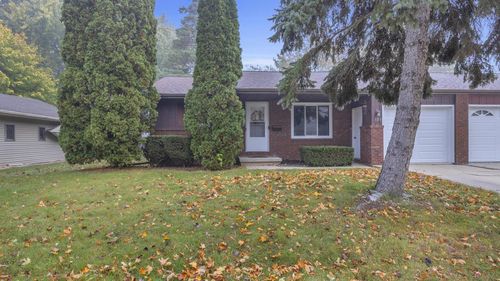 320 Illinois Avenue, North Fond Du Lac, WI, 54937 | Card Image
