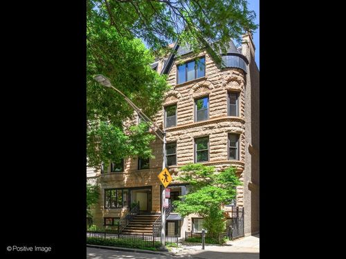 1-82 Elm St, Chicago, IL, 60611-1033 | Card Image