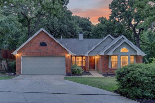 1225 Circle View Ct, Grapevine, TX, 76051-5069 | Card Image